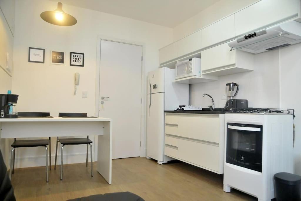 609-Apartamento Encantador, Com 1 Vaga De Garagem, Todo Mobiliado E Decorado, Edificio Com Academia, Lavanderia, Excelente Localizacao No Reboucas, Proximo Ao Batel E Centro Курітіба Екстер'єр фото